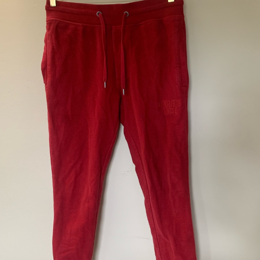AE COTTON JOGGER MEN AMERICAN EAGLE
Style: 1522-4276
Color: Rustic Red
Size: S